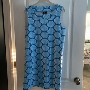 Cute summer dress.